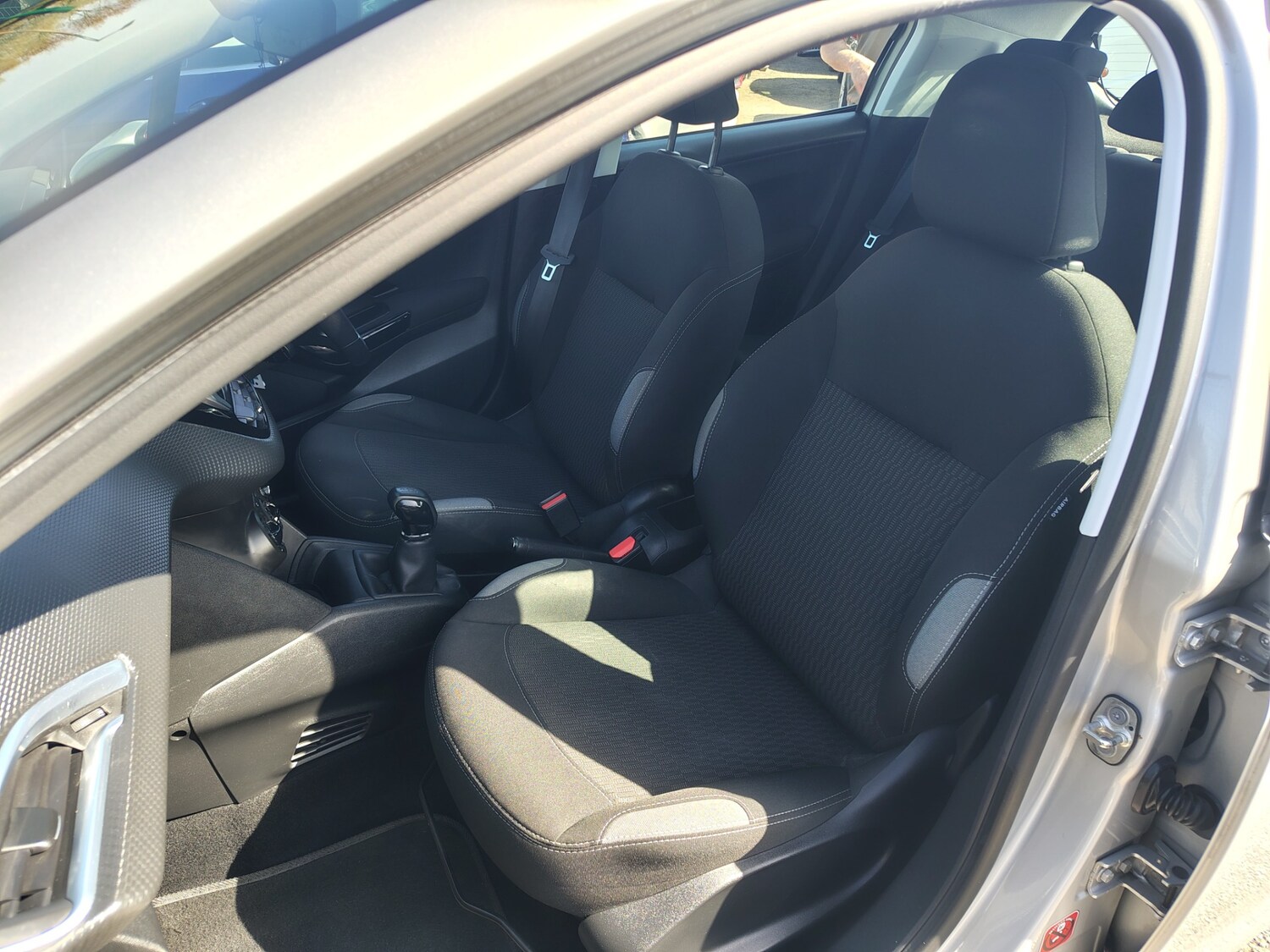 Used Peugeot 208 2016 for sale - 78162632: Photo 21