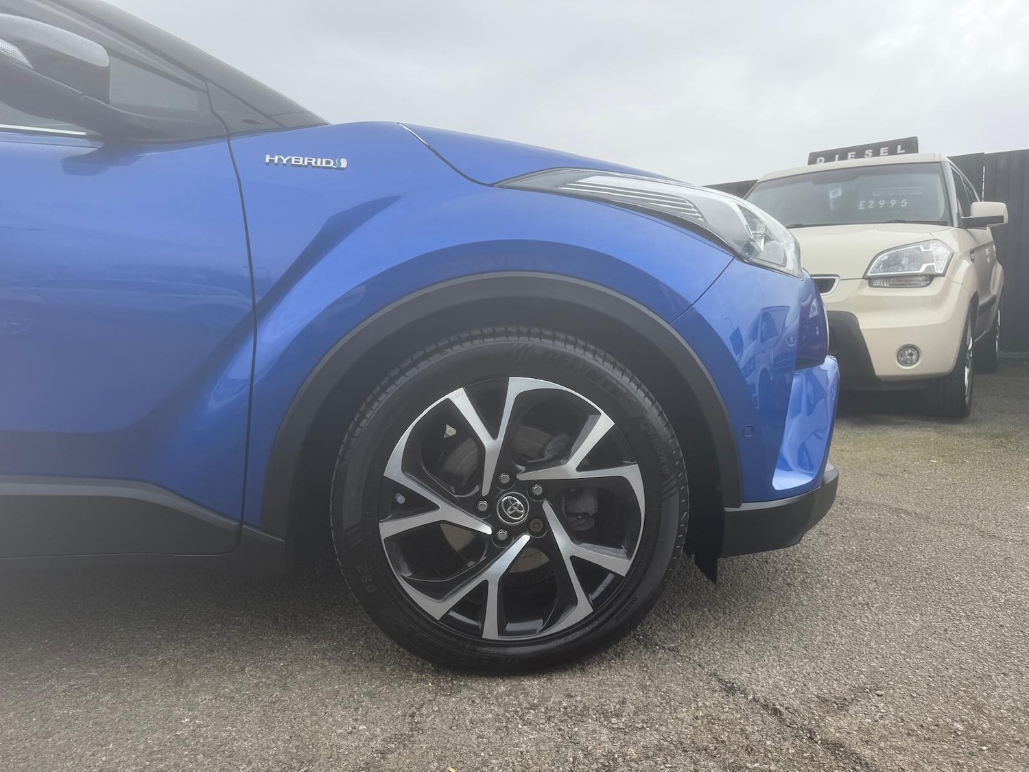 Used Toyota C-HR 2017 for sale - 77803375: Photo 12