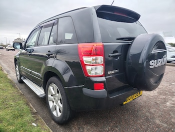 Used Suzuki Grand Vitara 2010 for sale - 76403100: Photo