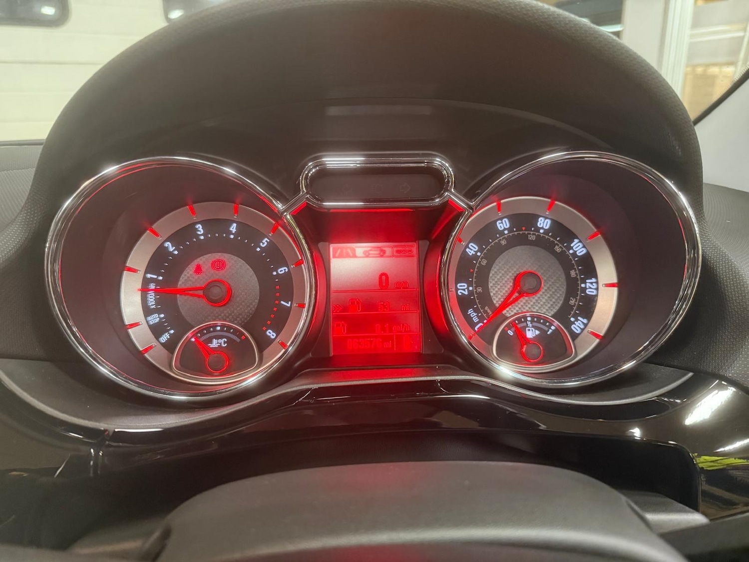 Used Vauxhall ADAM 2015 for sale - 77298572: Photo 8