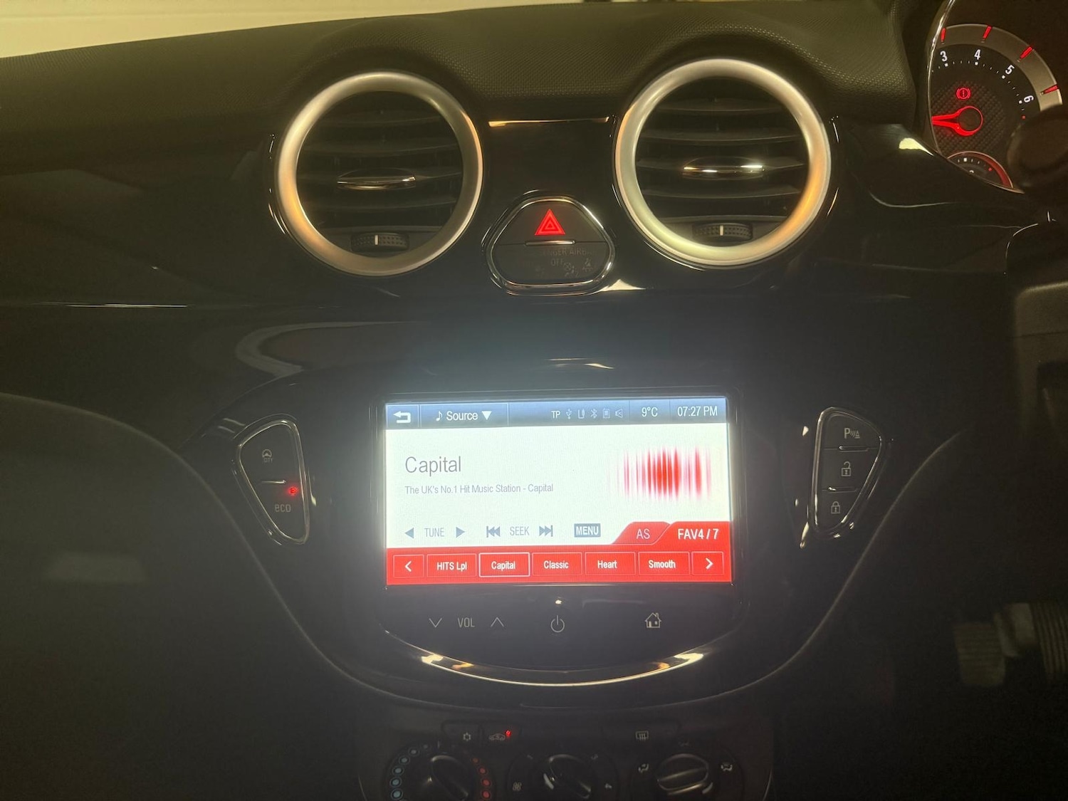 Used Vauxhall ADAM 2015 for sale - 77298572: Photo 9