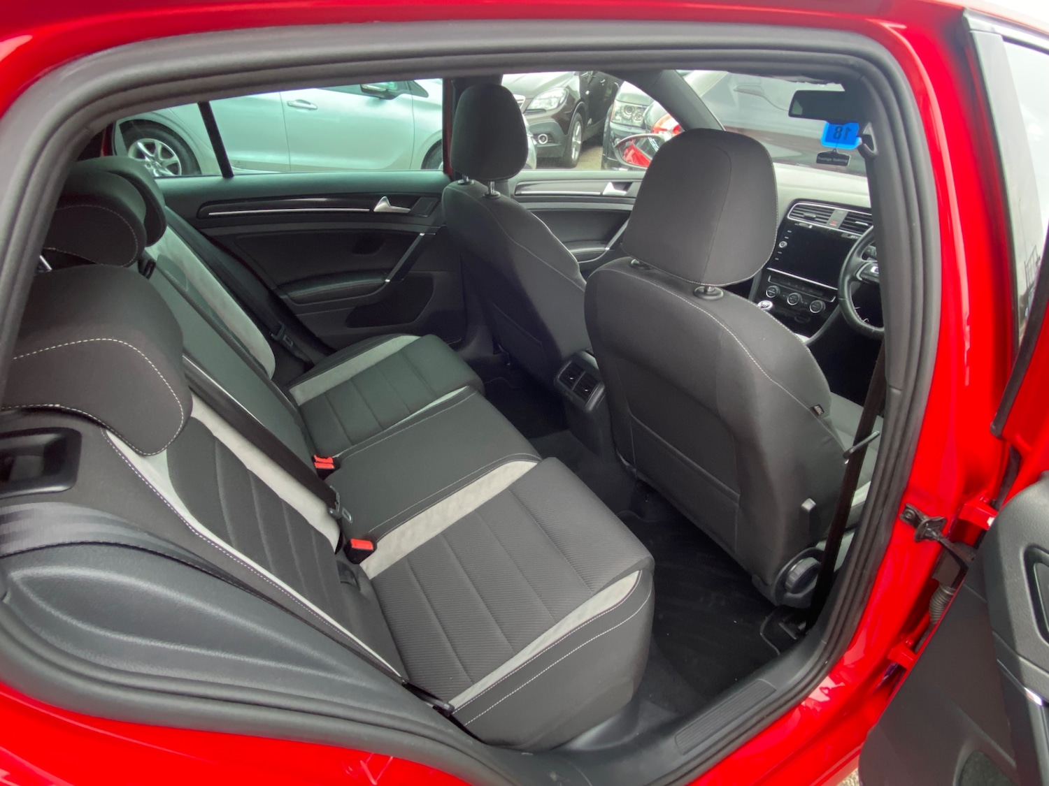 Used Volkswagen Golf 2015 for sale - 77058515: Photo 10