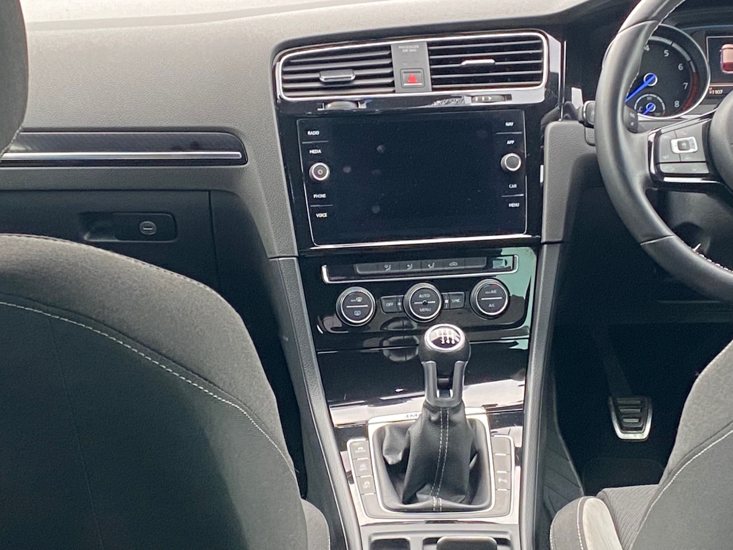 Used Volkswagen Golf 2015 for sale - 77058515: Photo 9