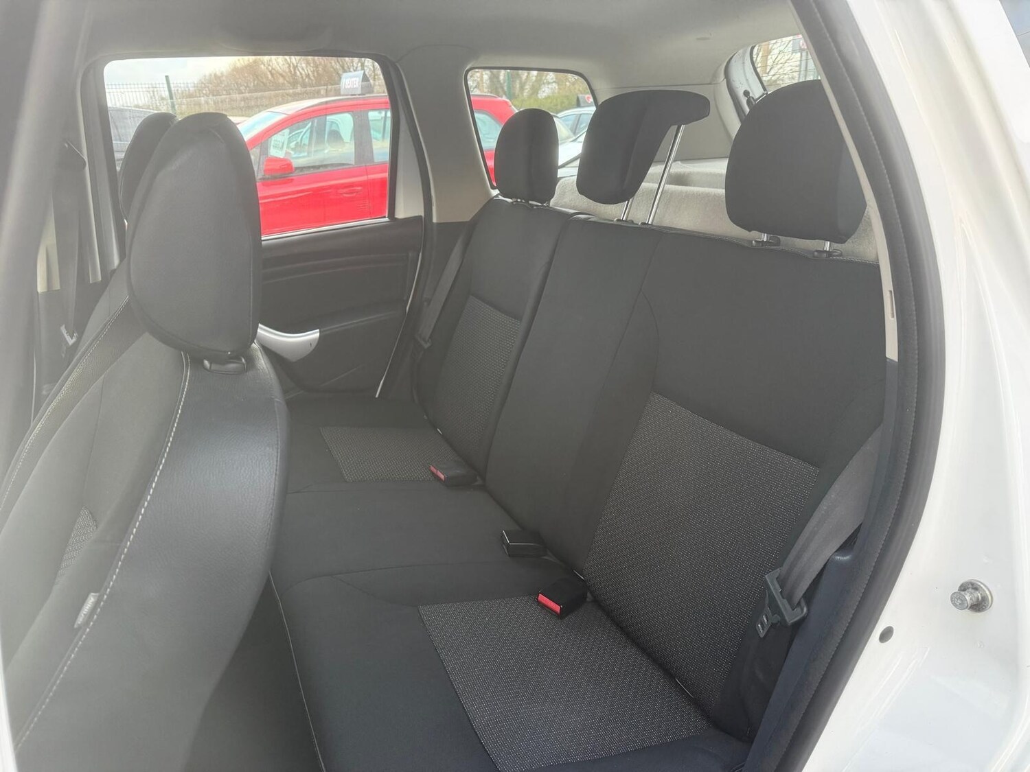 Used Dacia Duster 2014 for sale - 76402496: Photo 10