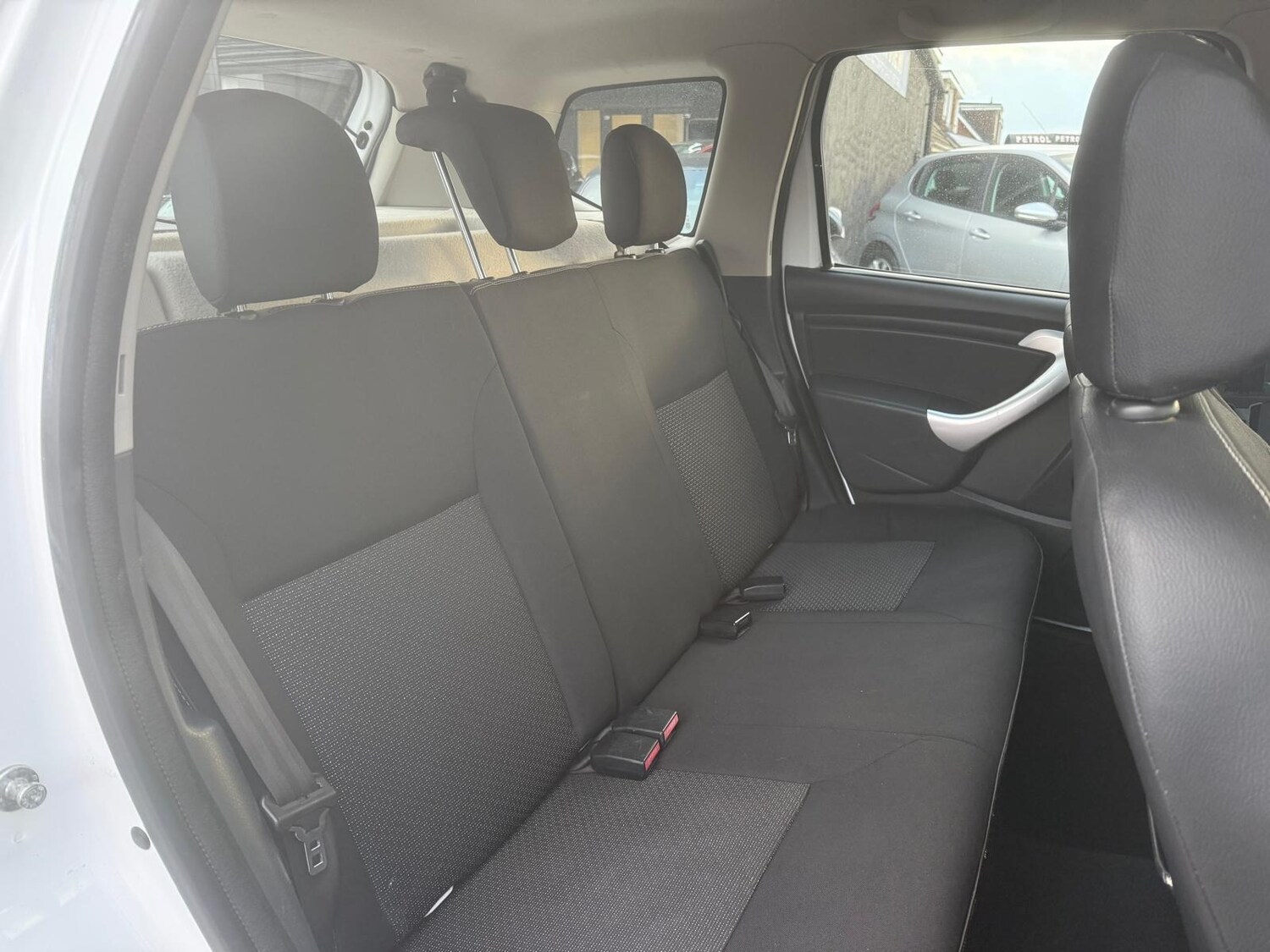 Used Dacia Duster 2014 for sale - 76402496: Photo 13