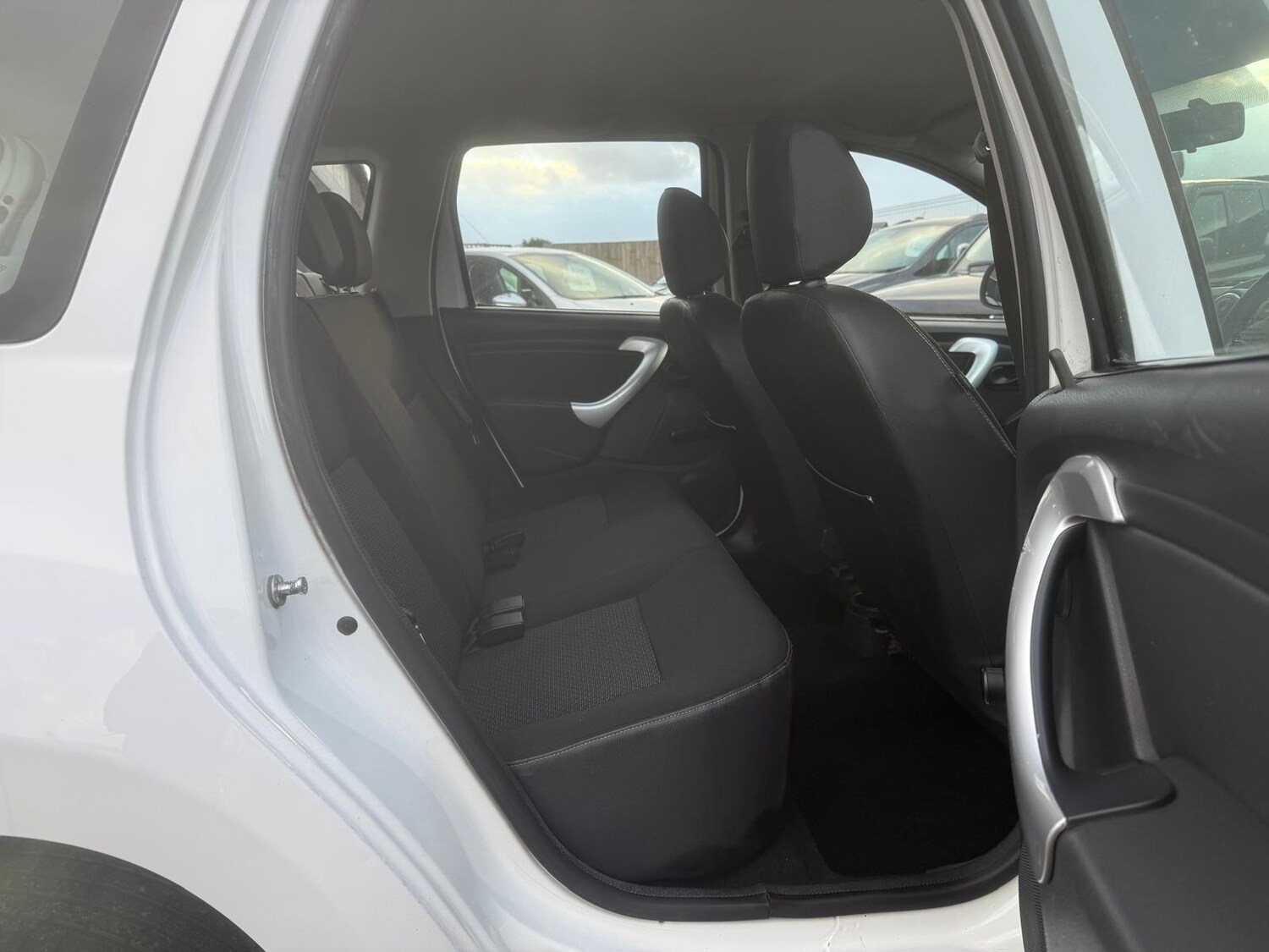 Used Dacia Duster 2014 for sale - 76402496: Photo 17