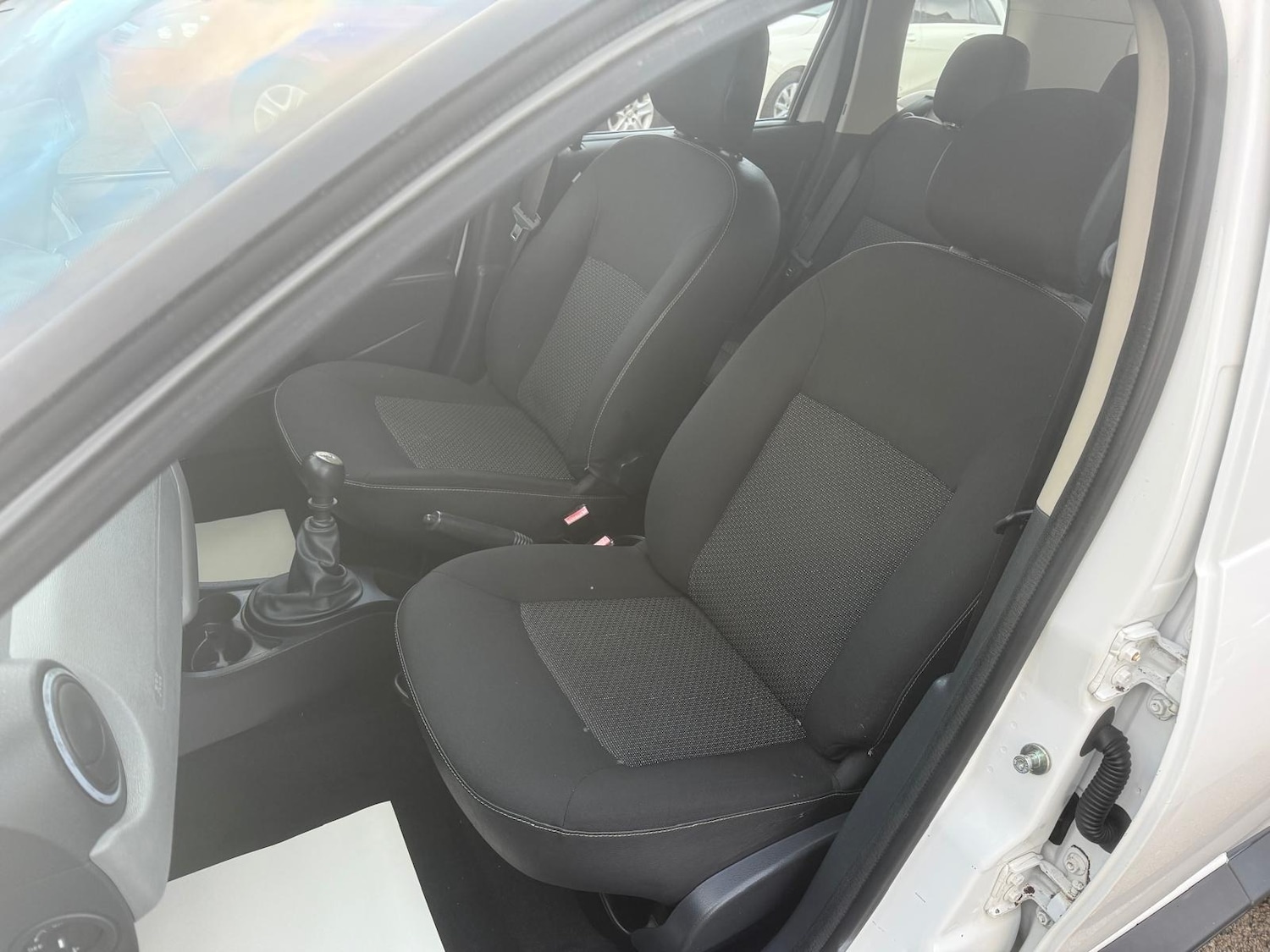 Used Dacia Duster 2014 for sale - 76402496: Photo 18