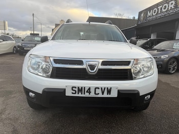 Used Dacia Duster 2014 for sale - 76402496: Photo