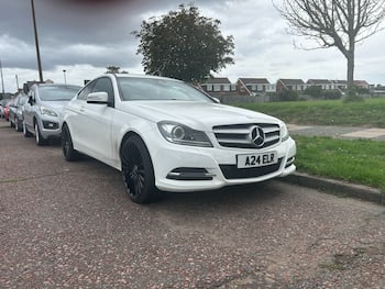 Used Mercedes-Benz C Class 2014 for sale - 79720149: Photo
