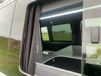 Used Volkswagen Transporter 2015 for sale - 78691830: Photo