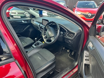 Used Ford Focus 2019 for sale - 79379163: Photo