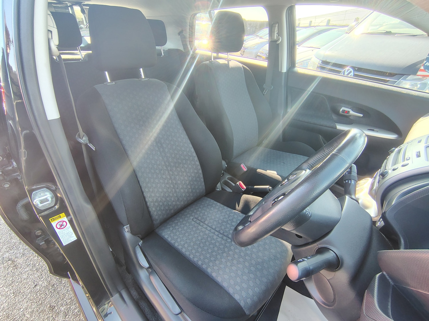 Used Toyota Urban Cruiser 2009 for sale - 77617929: Photo 10