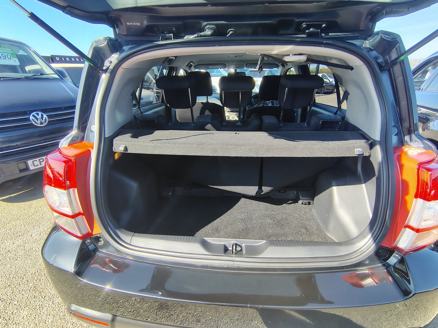 Used Toyota Urban Cruiser 2009 for sale - 77617929: Photo 16