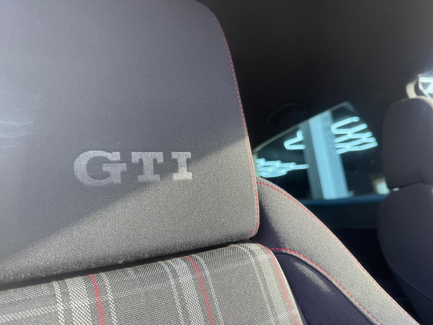 Used Volkswagen Golf 2011 for sale - 77179554: Photo 24