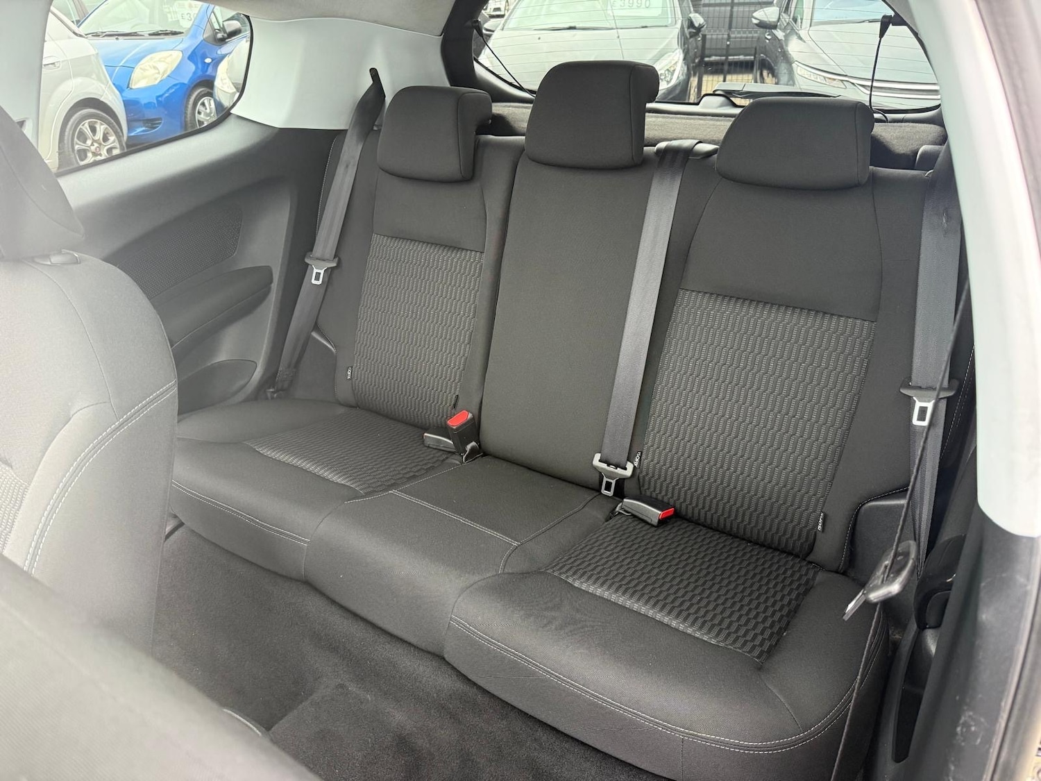 Used Peugeot 208 2015 for sale - 76402944: Photo 13