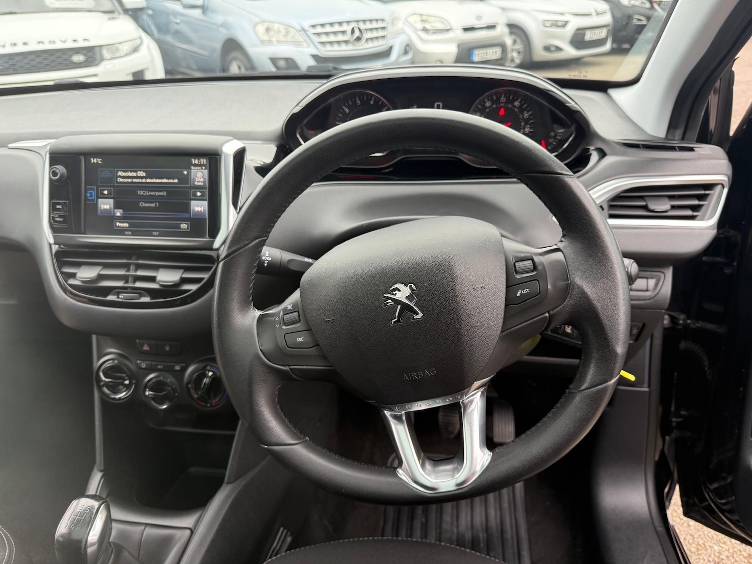 Used Peugeot 208 2015 for sale - 76402944: Photo 16