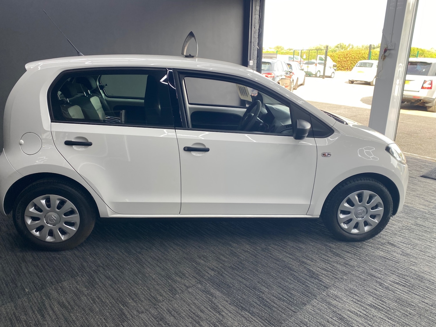 Used Skoda Citigo 2013 for sale - 76402752: Photo 8