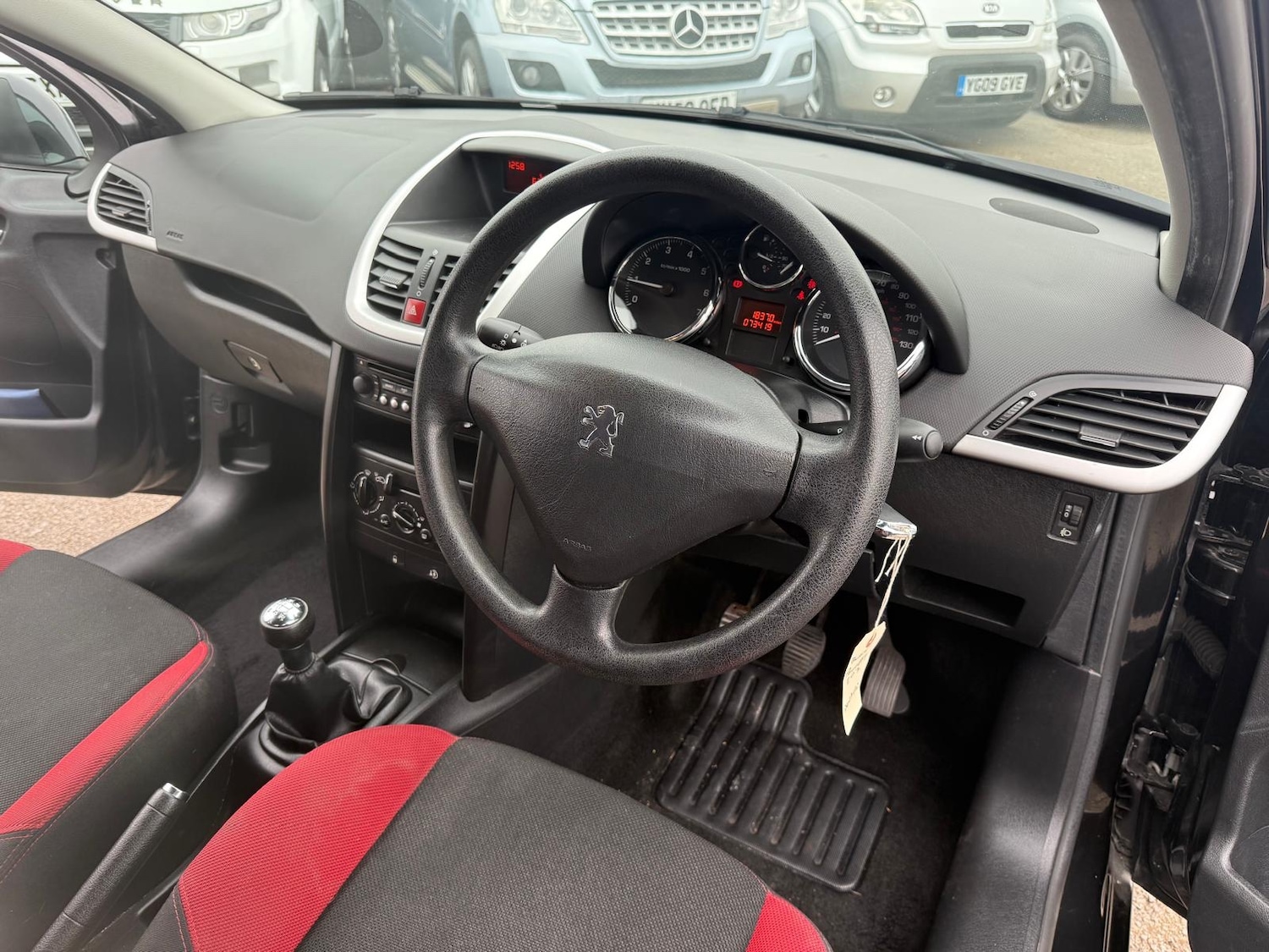 Used Peugeot 207 2007 for sale - 76402519: Photo 14