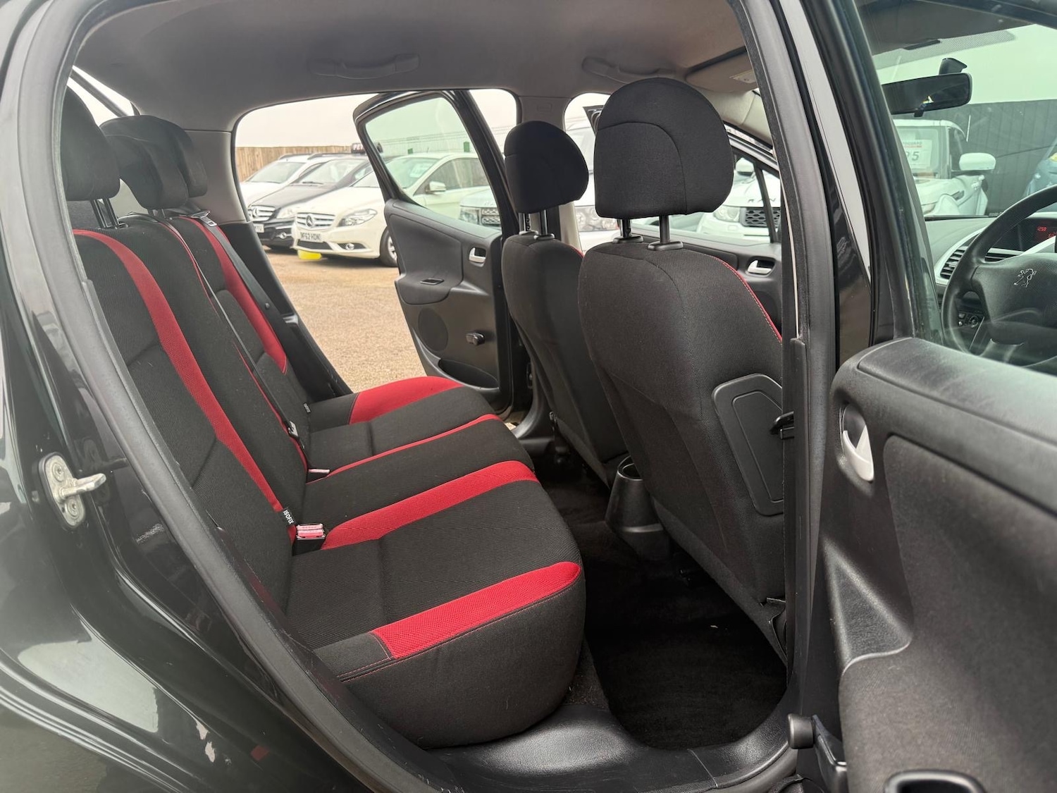 Used Peugeot 207 2007 for sale - 76402519: Photo 19