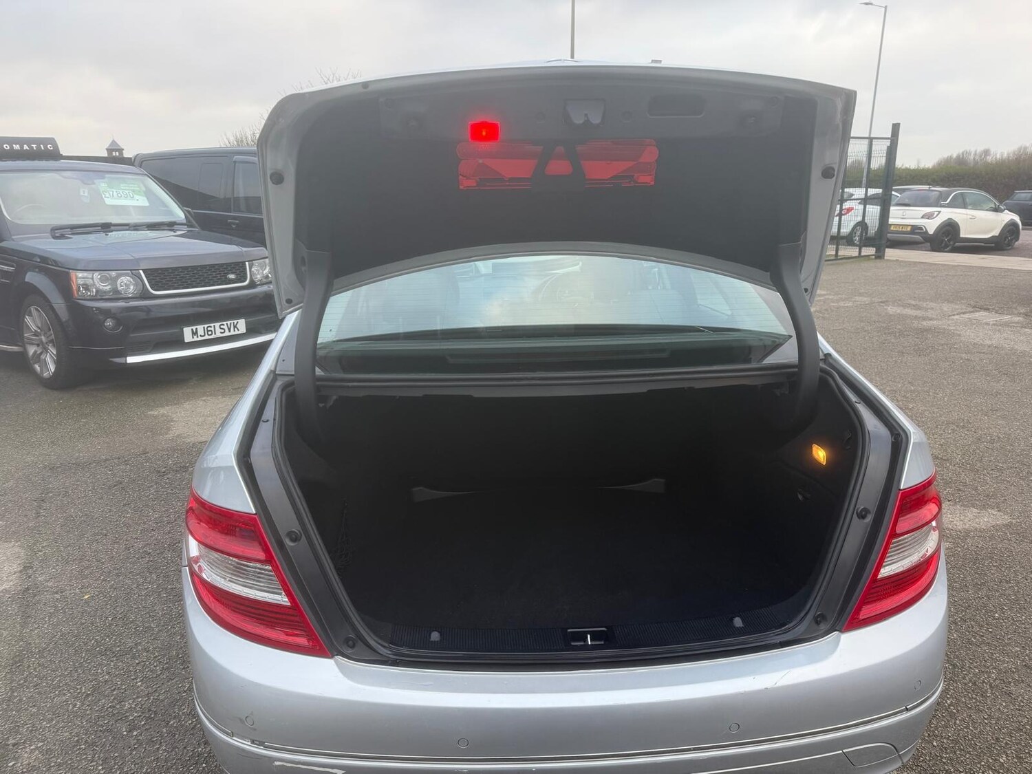 Used Mercedes-Benz C Class 2011 for sale - 77434955: Photo 12