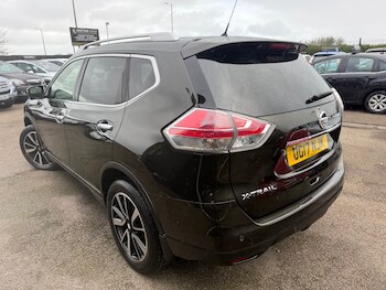 Used Nissan X-Trail 2017 for sale - 76403266: Photo