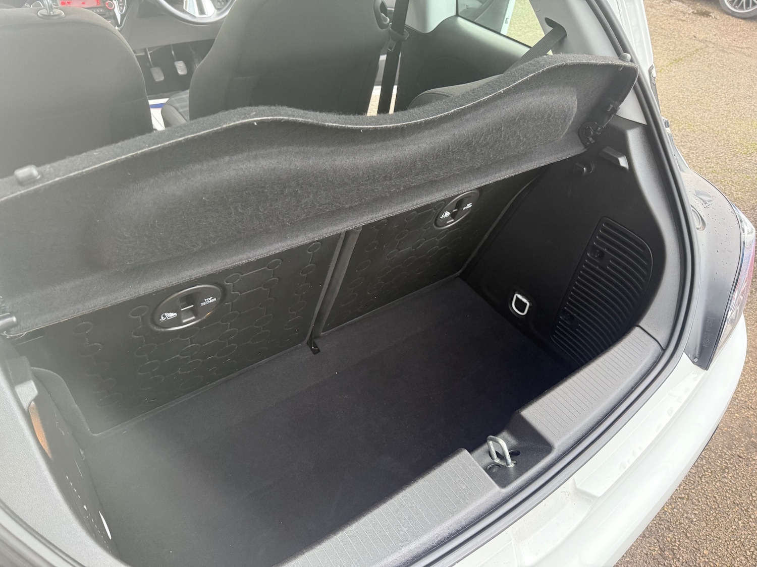 Used Vauxhall ADAM 2015 for sale - 76663814: Photo 16