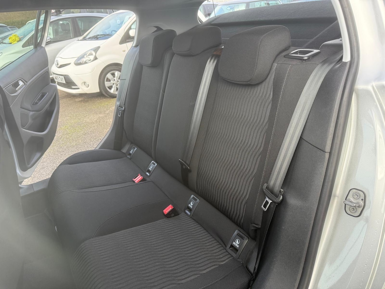 Used Peugeot 308 2016 for sale - 76757463: Photo 10