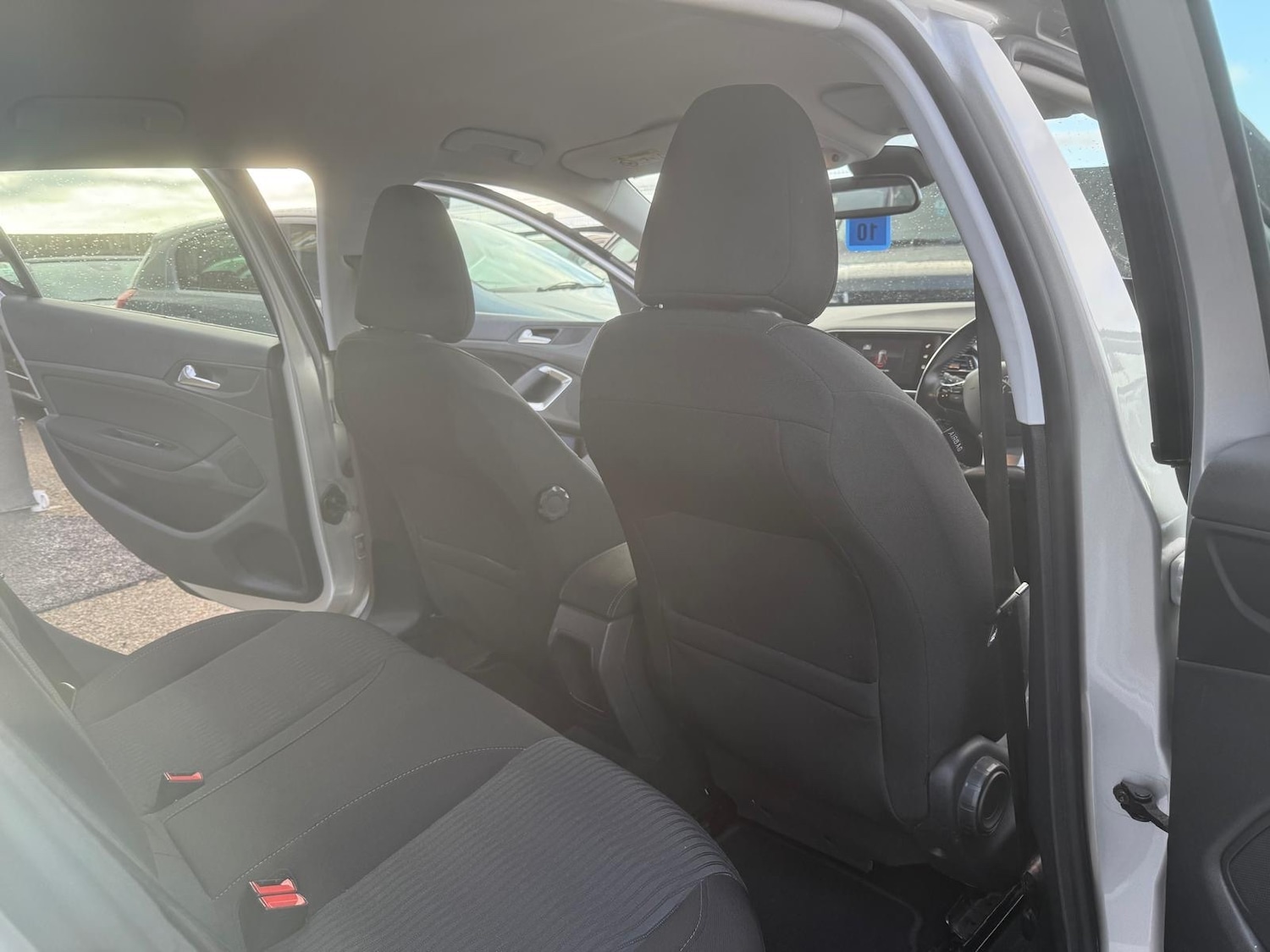 Used Peugeot 308 2016 for sale - 76757463: Photo 16