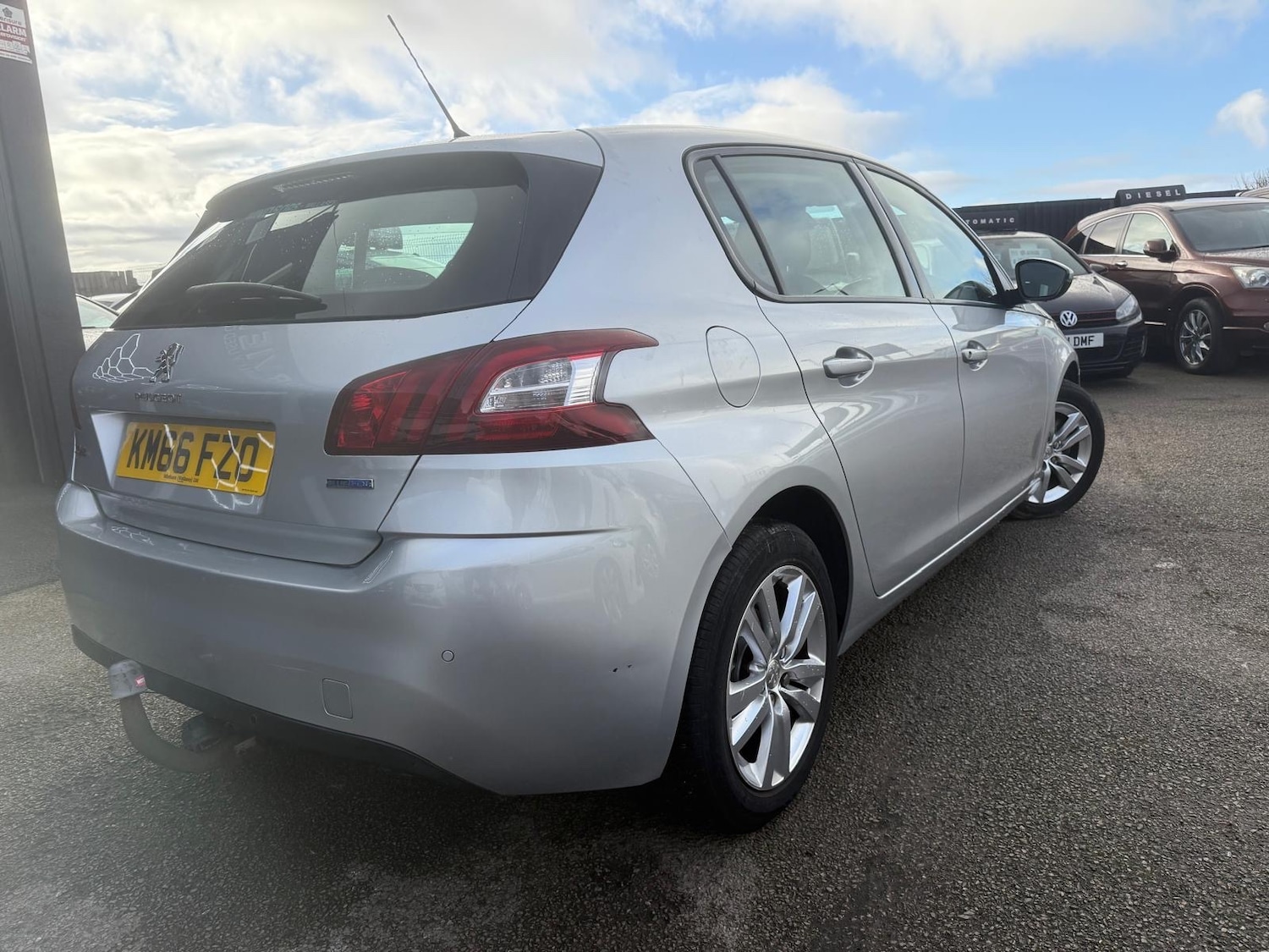 Used Peugeot 308 2016 for sale - 76757463: Photo 5
