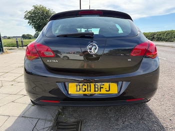 Used Vauxhall Astra 2011 for sale - 78973482: Photo