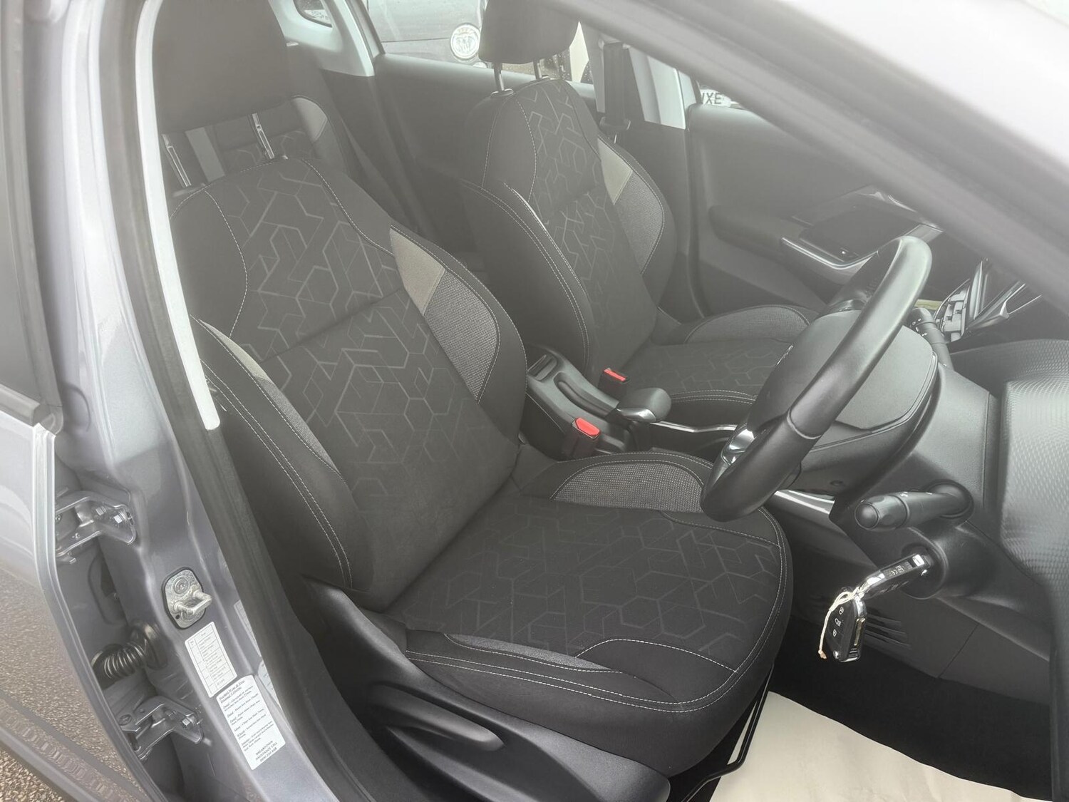 Used Peugeot 2008 2018 for sale - 77618288: Photo 14