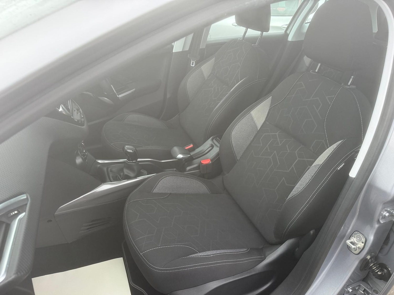 Used Peugeot 2008 2018 for sale - 77618288: Photo 18