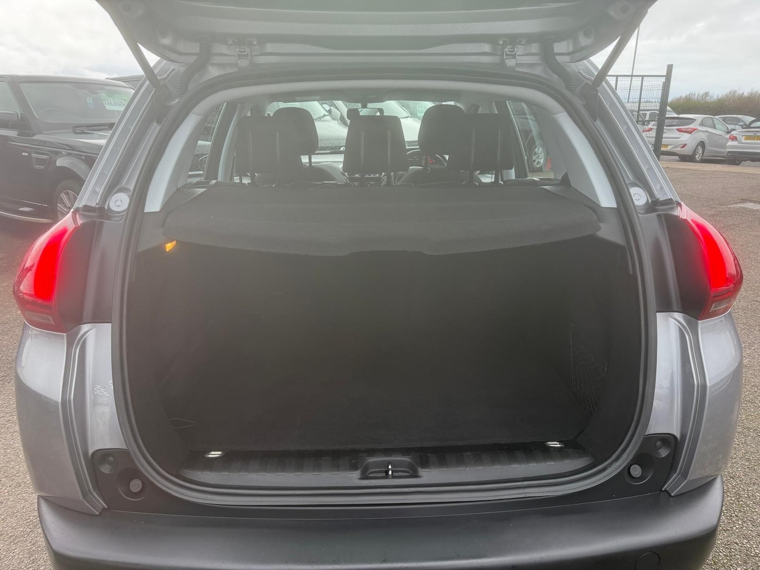 Used Peugeot 2008 2018 for sale - 77618288: Photo 26