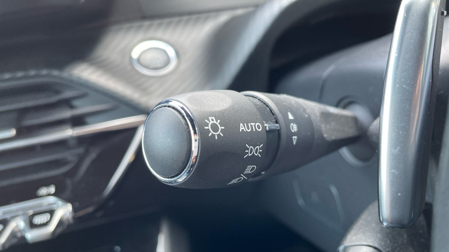 Used Peugeot 2008 2023 for sale - 76003077: Photo 27