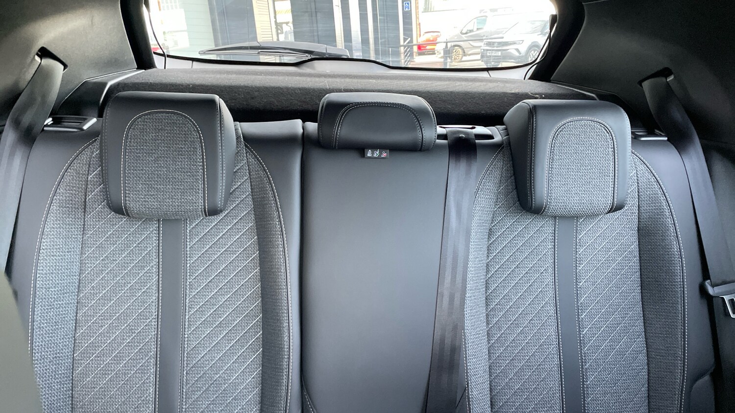 Used Peugeot 2008 2023 for sale - 76003077: Photo 33