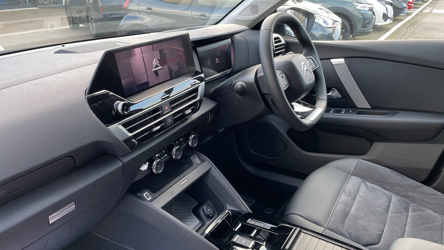 Used Citroen C4 2024 for sale - 76866830: Photo 12