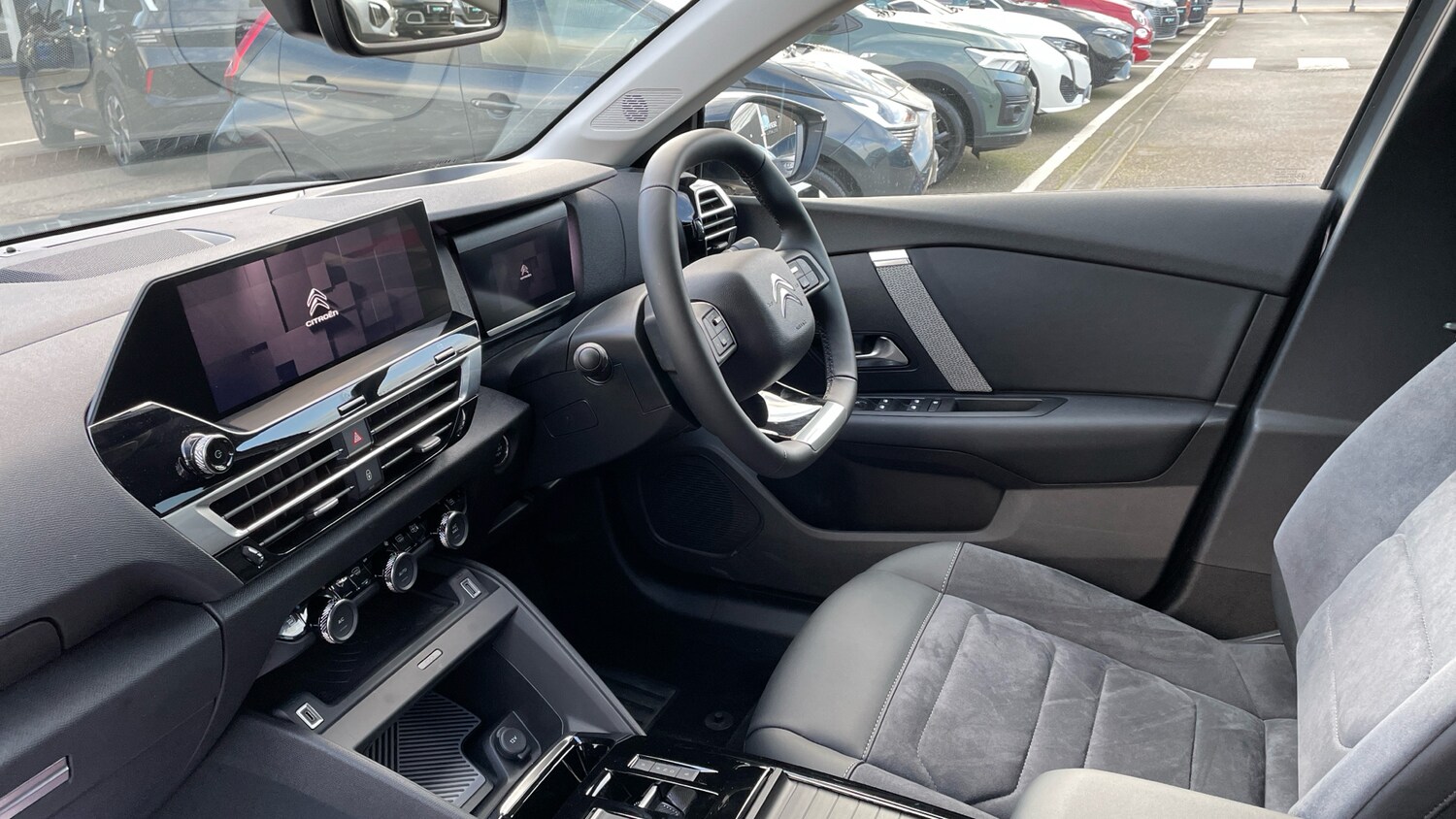 Used Citroen C4 2024 for sale - 76866830: Photo 20