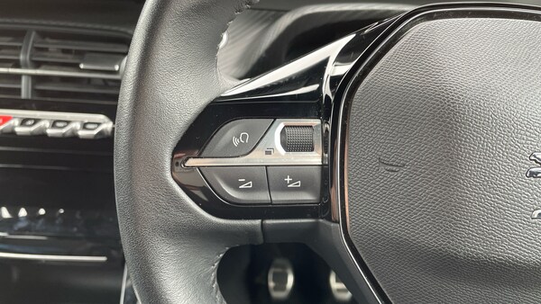 Used Peugeot 2008 2023 for sale - 76260921: Photo 23