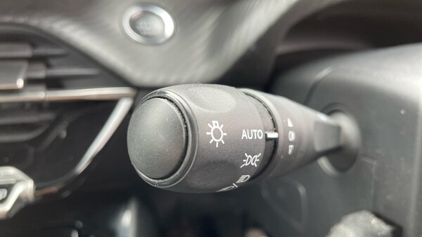 Used Peugeot 2008 2023 for sale - 76260921: Photo 27