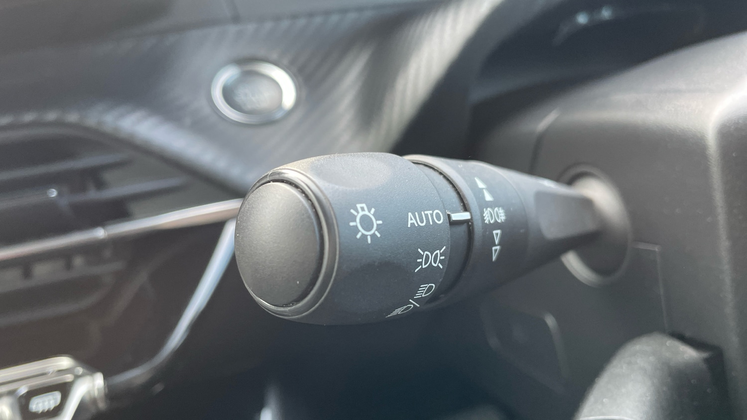 Used Peugeot 2008 2021 for sale - 77009446: Photo 27