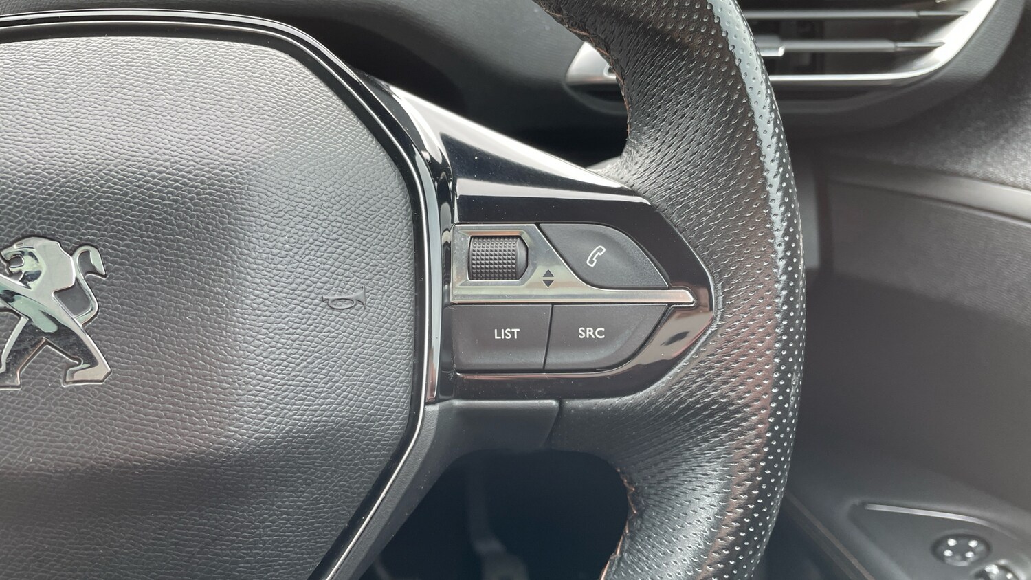 Used Peugeot 3008 2019 for sale - 76139407: Photo 24