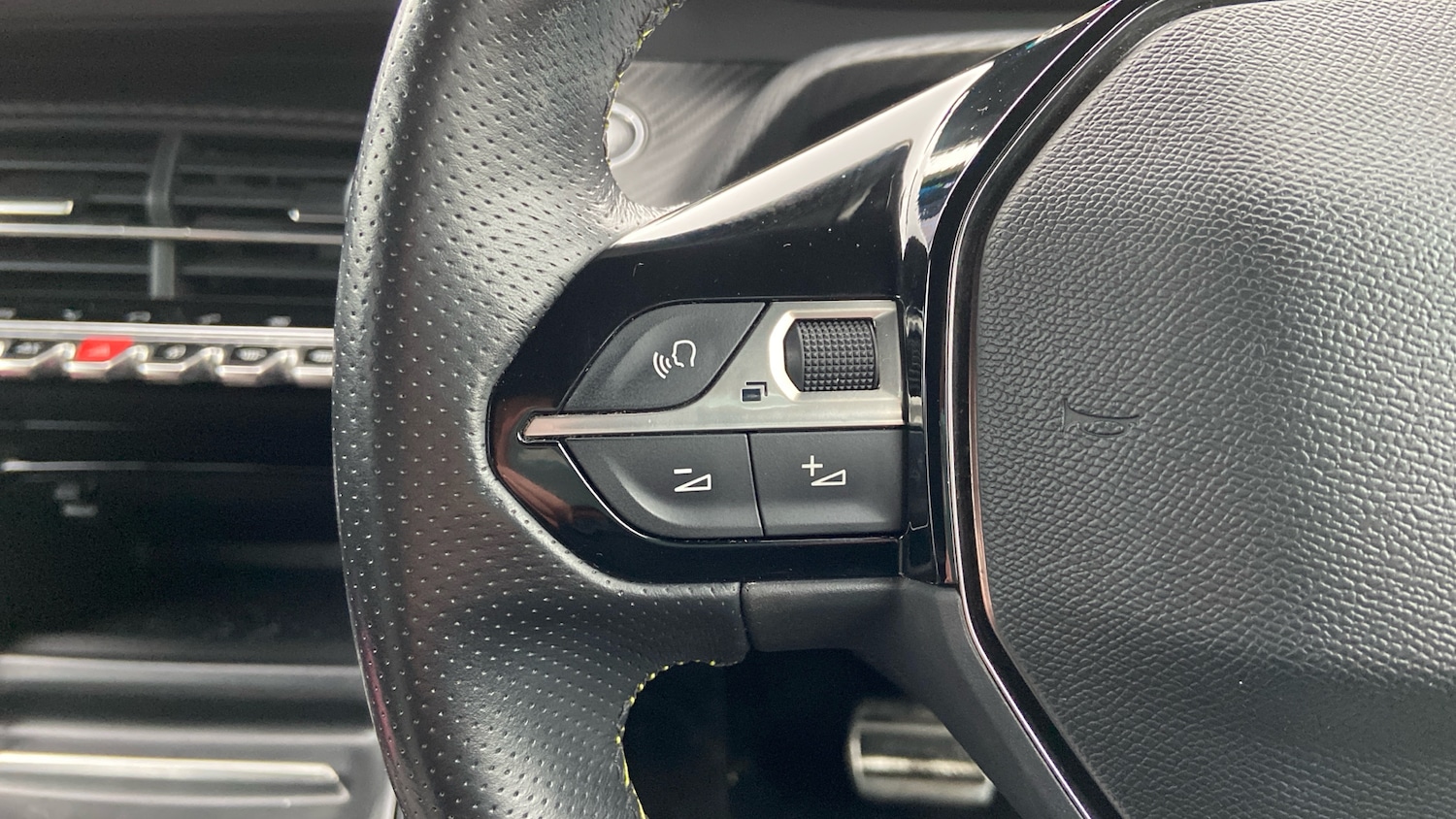 Used Peugeot 208 2020 for sale - 77292679: Photo 23