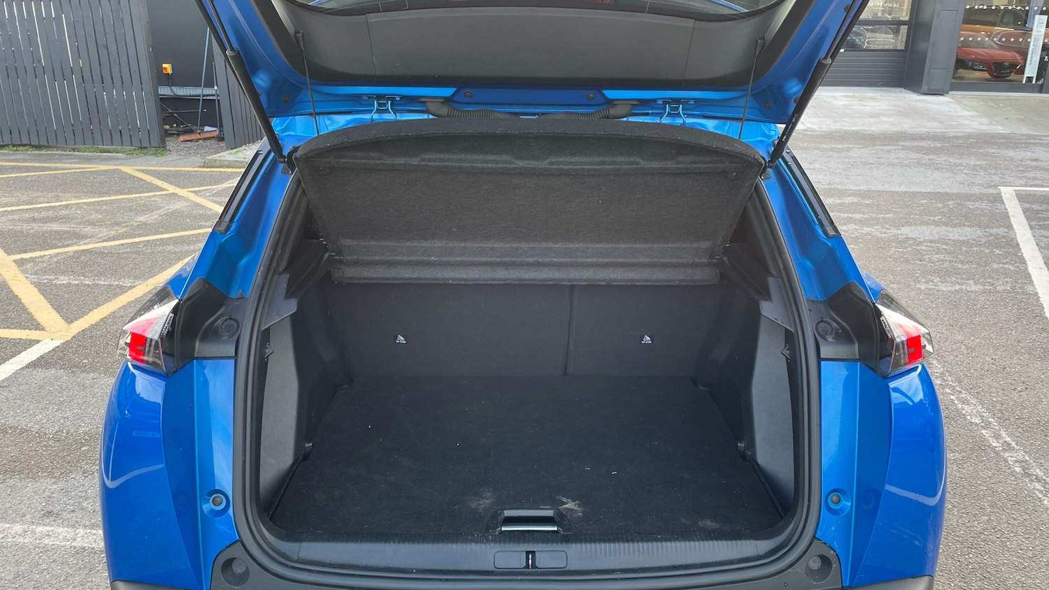 Used Peugeot 2008 2022 for sale - 76350383: Photo 19