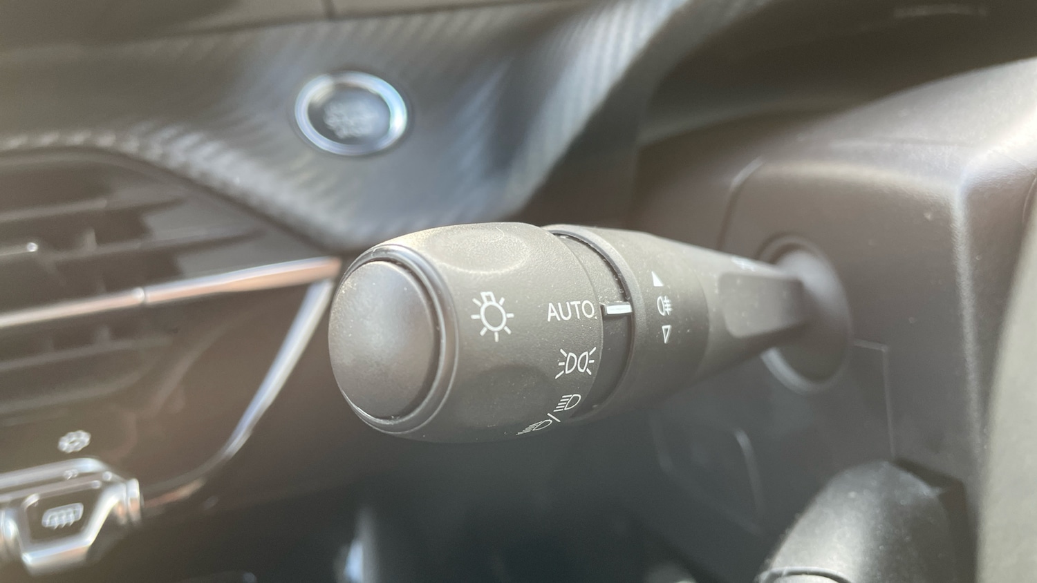 Used Peugeot 2008 2022 for sale - 76350383: Photo 27