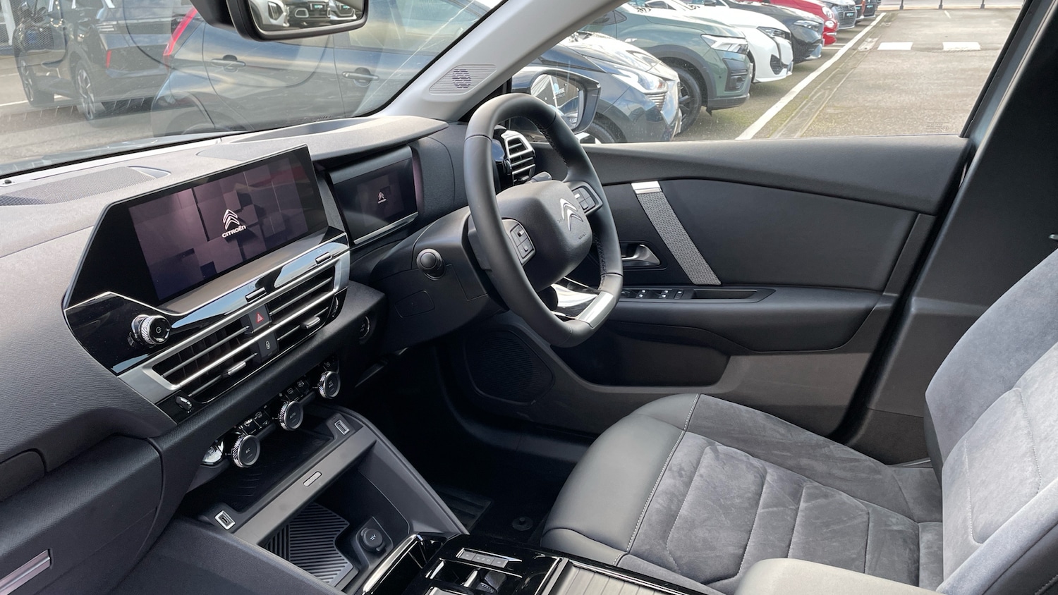 Used Citroen C4 2024 for sale - 77280460: Photo 21