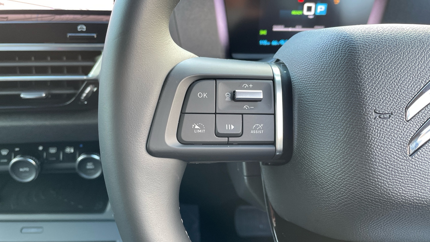 Used Citroen C4 2024 for sale - 77280460: Photo 24