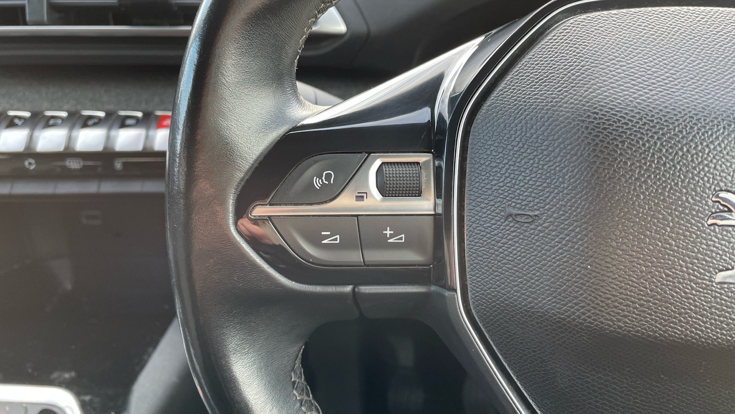 Used Peugeot 5008 2019 for sale - 77163962: Photo 24