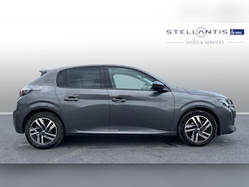 Used Peugeot 208 2023 for sale - 76073685: Photo 2