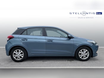 Used Hyundai i20 2017 for sale - 75841028: Photo