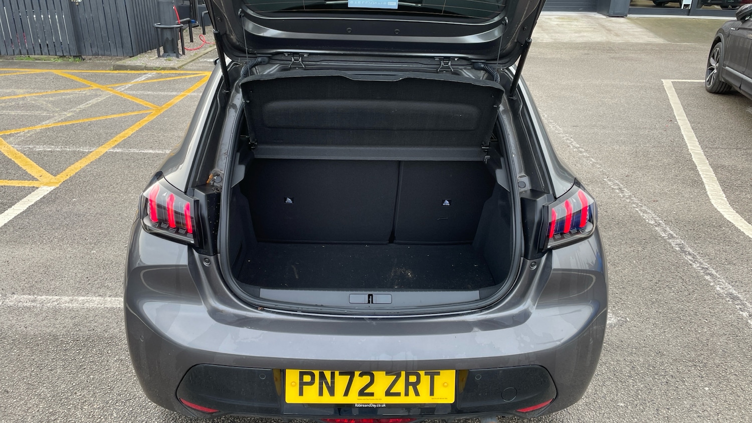 Used Peugeot 208 2023 for sale - 76419718: Photo 19